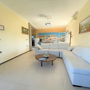 Licenji Apartment Vlore